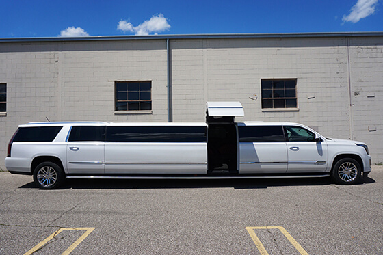 jet door Escalade limousine