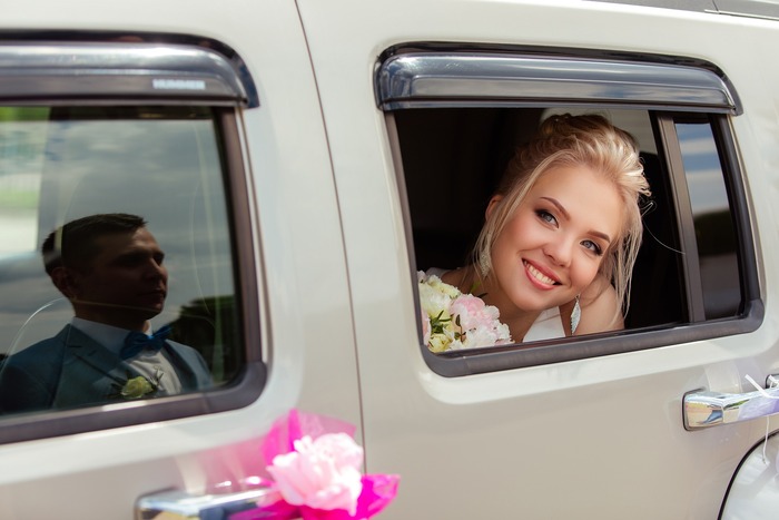 wedding limousine and wedding transportation